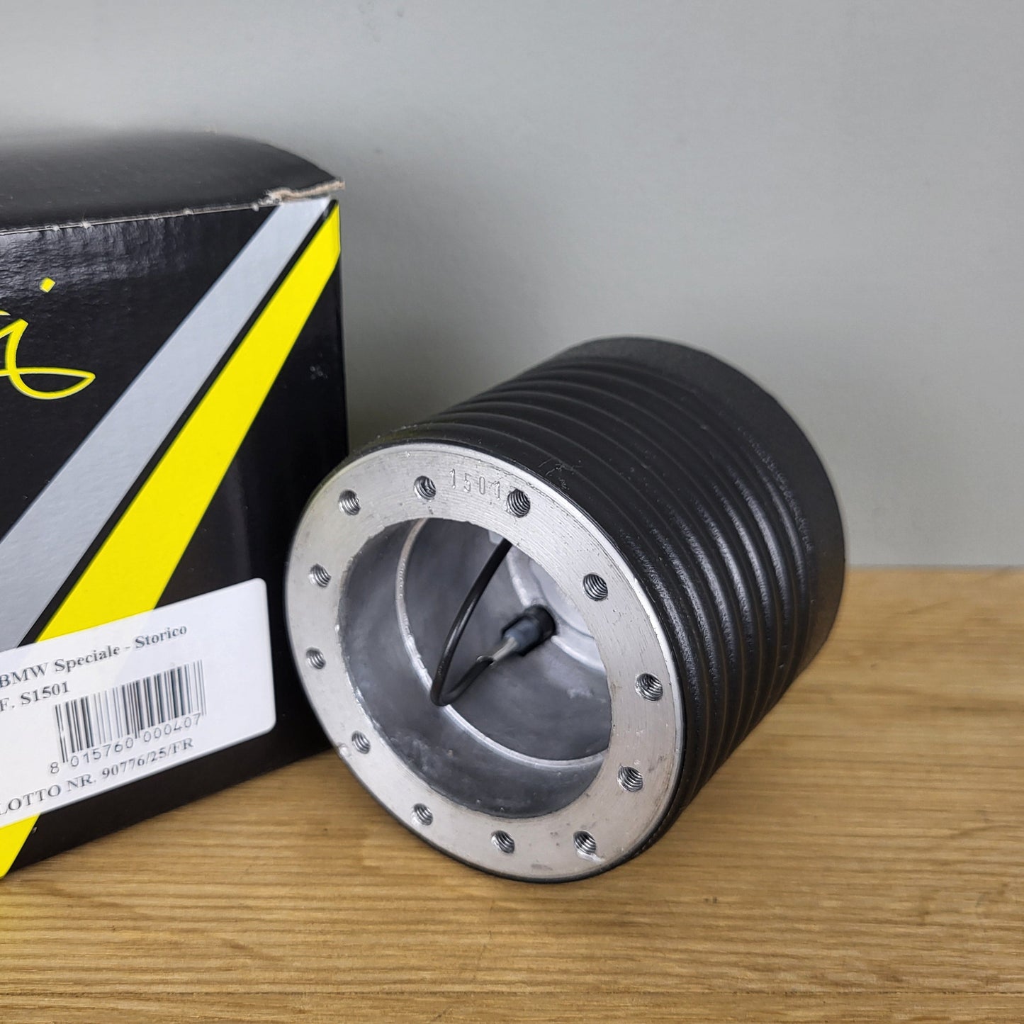BMW 1502 / 1602 / 1802 / 2002 Type 114 steering wheel hub adapter kit Luisi S1501 (NEW)