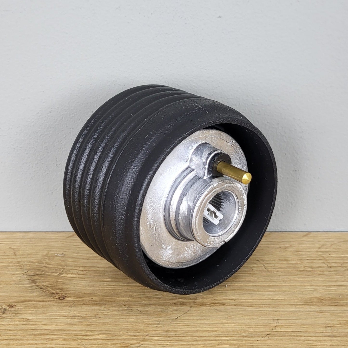 Triumph Herald / Spitfire / GT6 /  TR250 / TR4 / TR5 / TR6 steering wheel hub adapter kit Luisi S7206 (NEW)