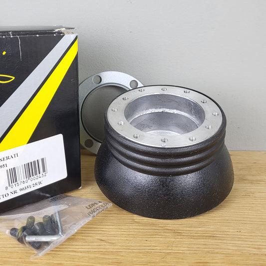Maserati Biturbo / Karif / Merak / Quattroporte steering wheel hub adapter kit Luisi 3951 (NEW)