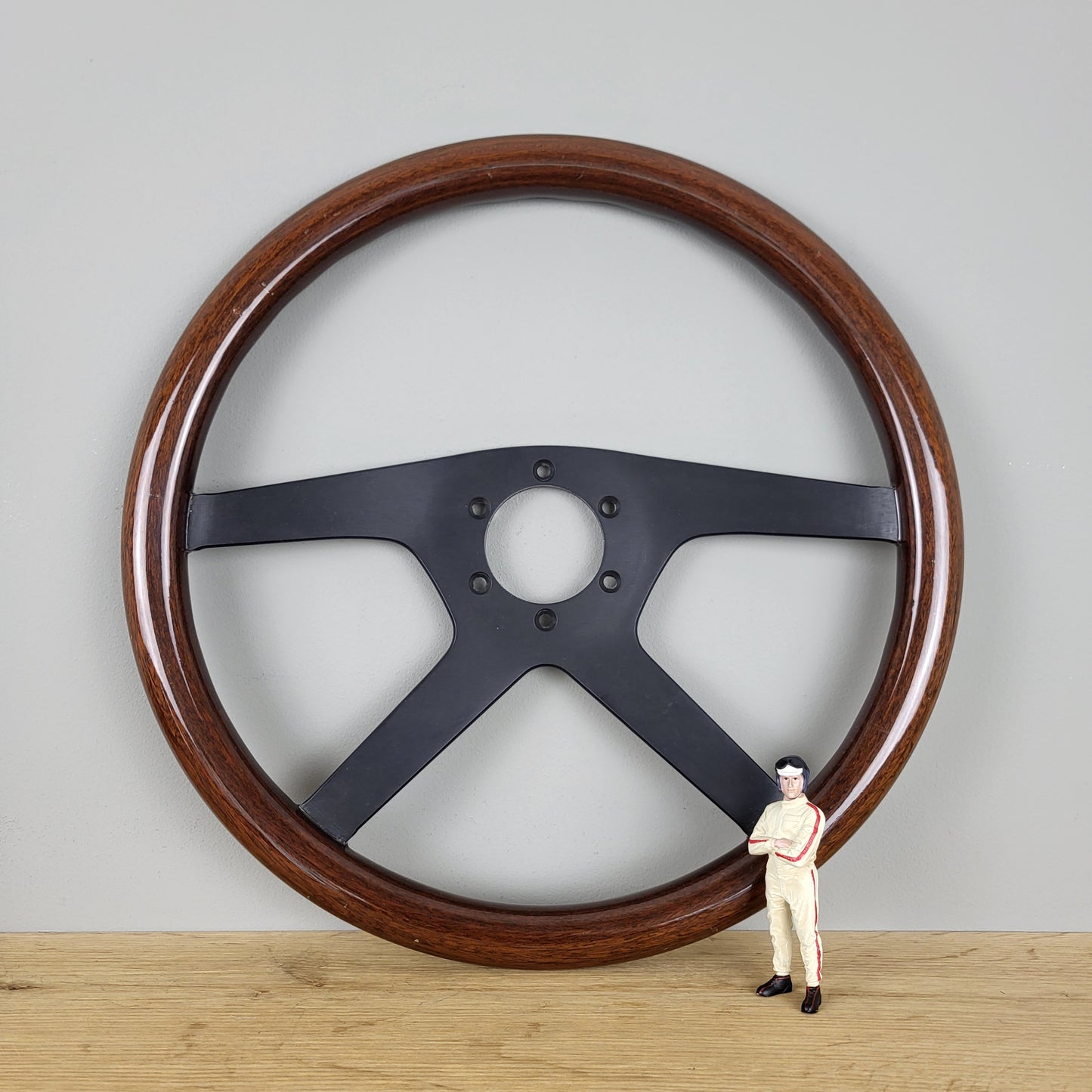 Momo TYP ML38 Tazio Nuvolari wooden steering wheel (1991)