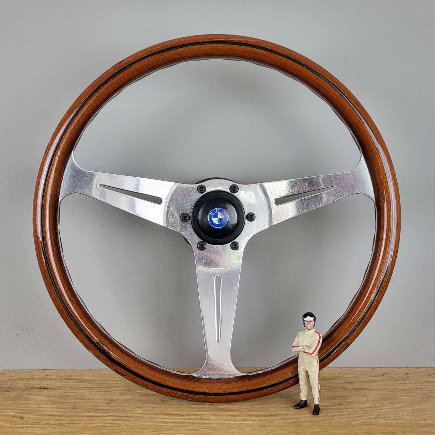 Nardi Classico mahogany wood steering wheel (1977) + BMW hub adapter kit 2002 / 1802 / 1602 / 1502