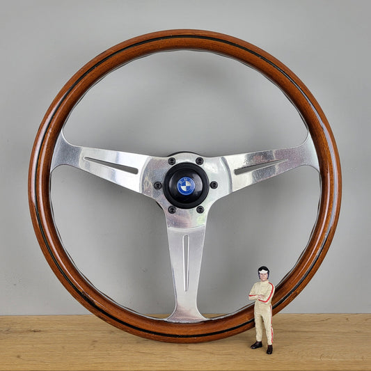 Nardi Classico mahogany wood steering wheel (1977) + BMW hub adapter kit 2002 / 1802 / 1602 / 1502