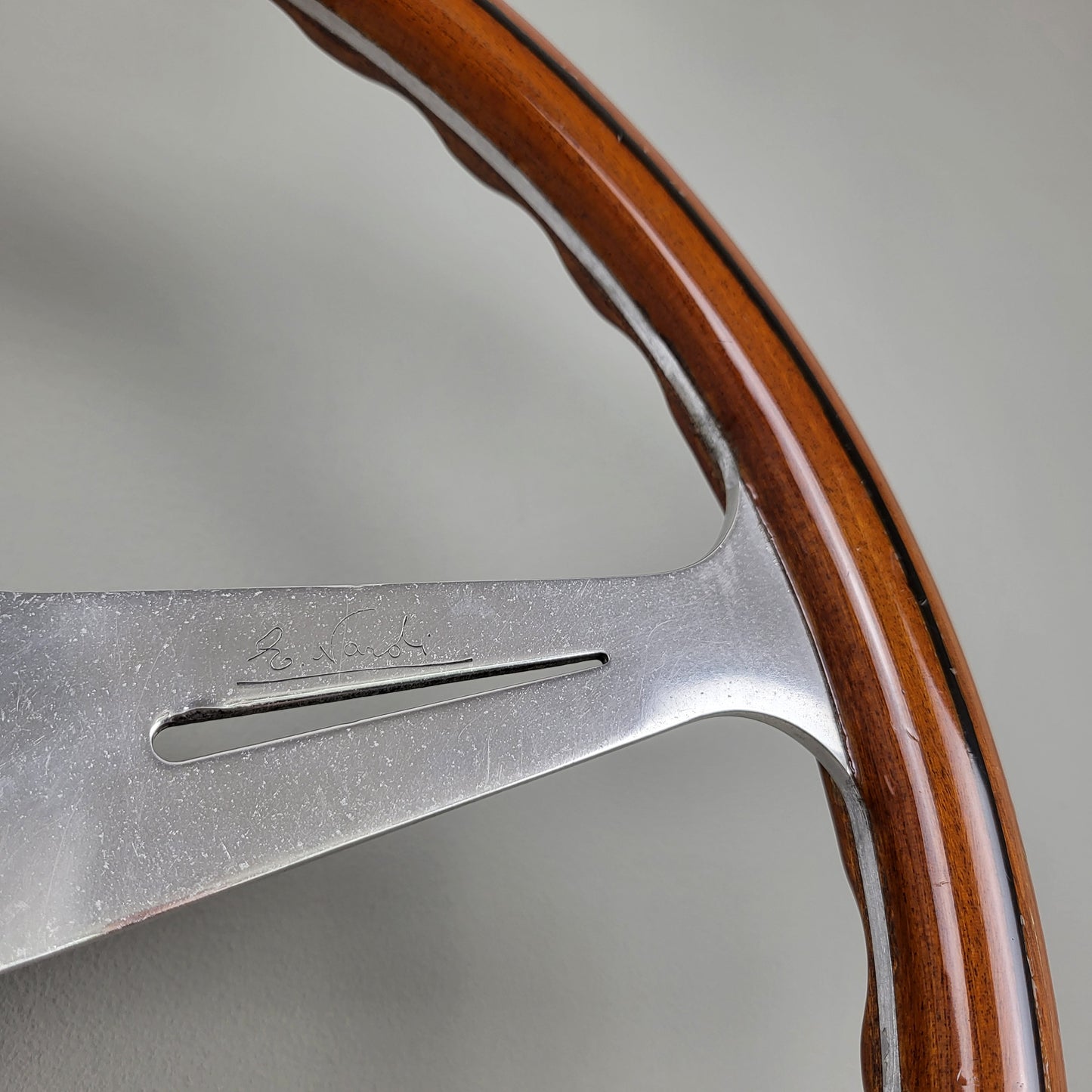 Nardi Classico mahogany wood steering wheel (1977) + BMW hub adapter kit 2002 / 1802 / 1602 / 1502