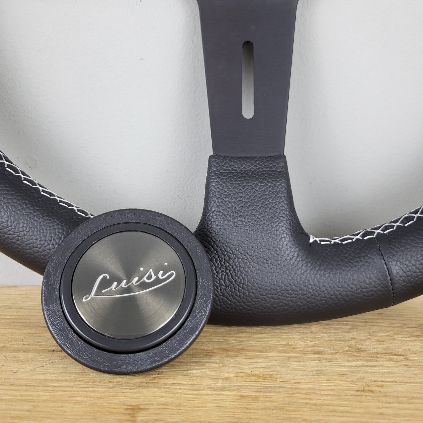Luisi Mistral 370 black leather steering wheel (NEW)