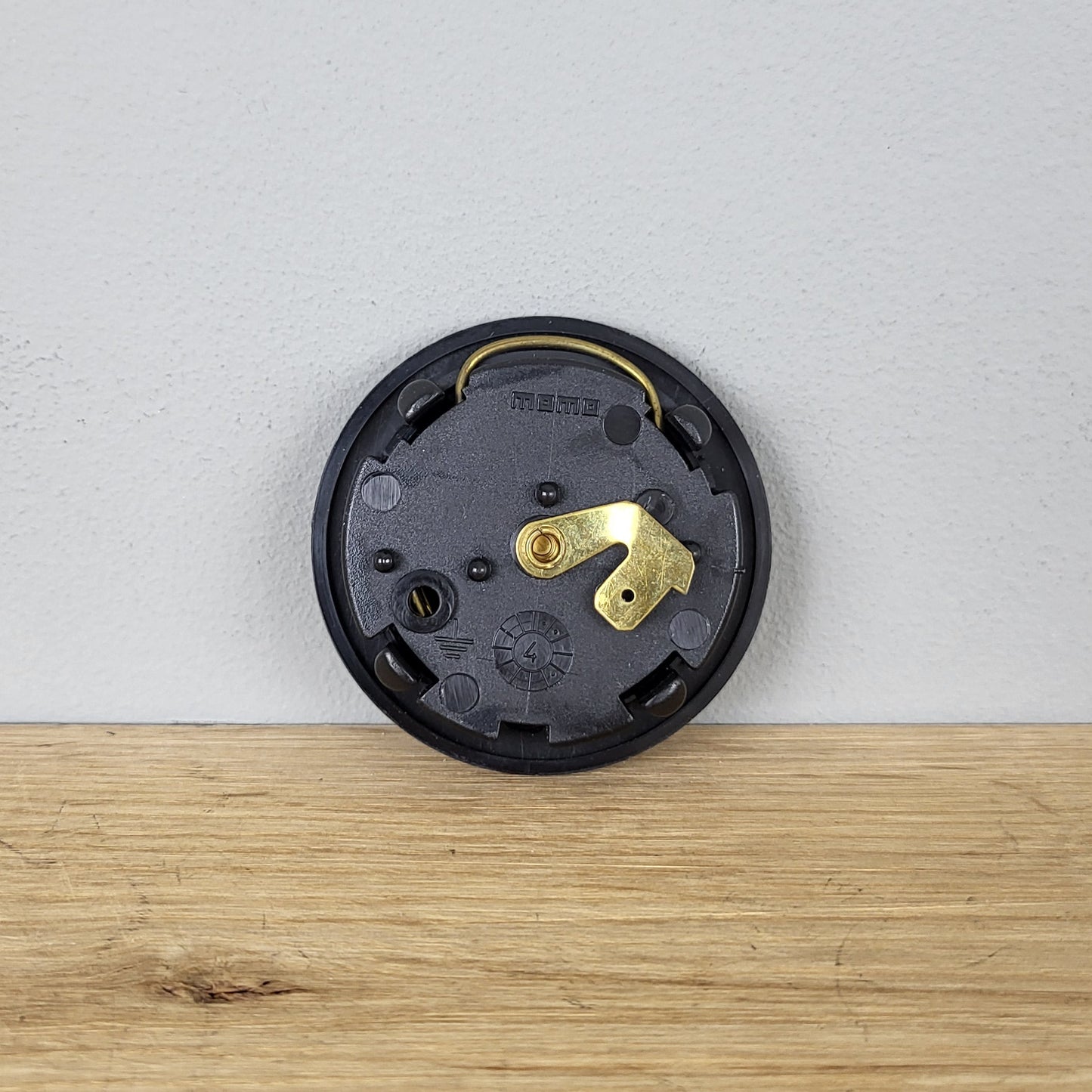 Seat horn push button '90s classic Momo