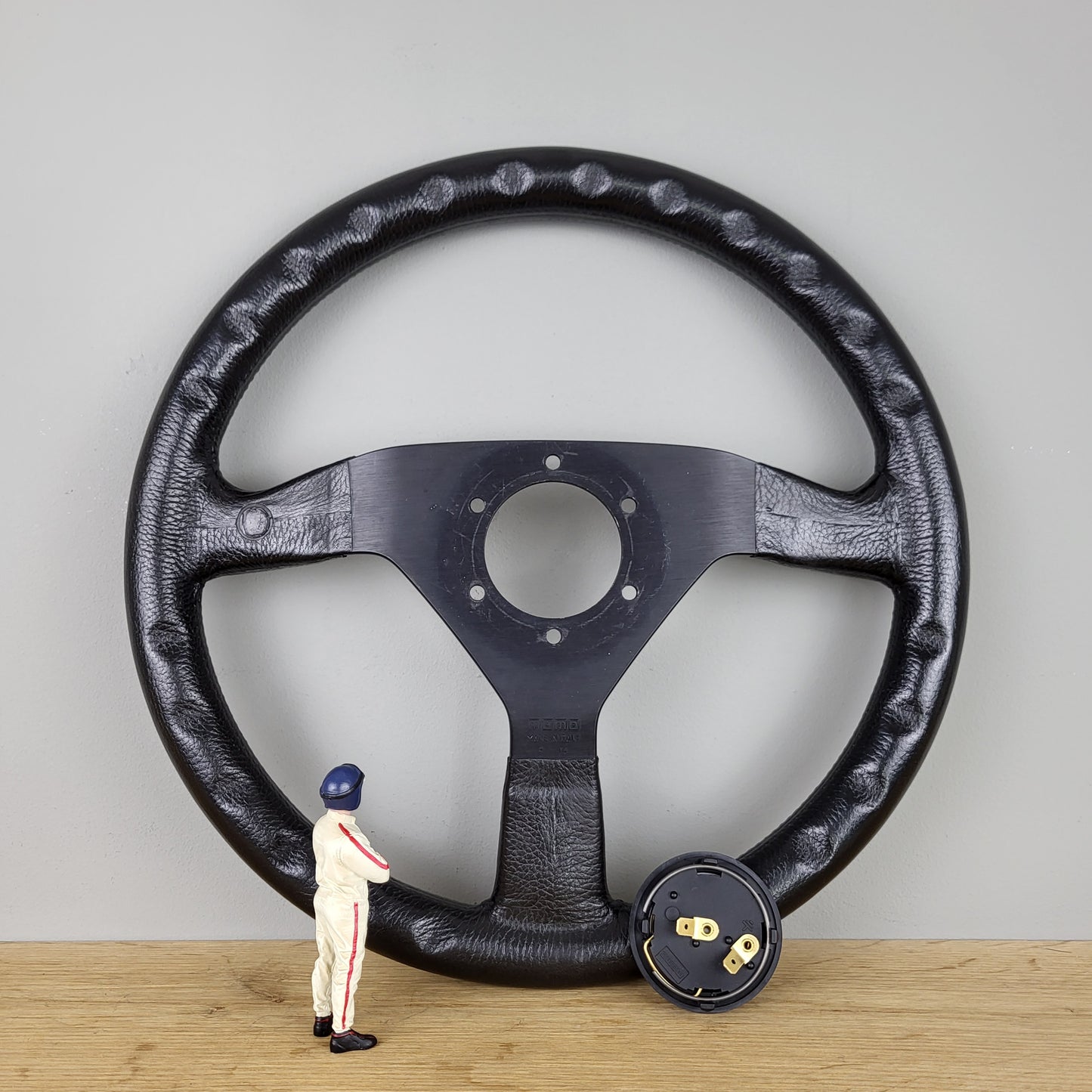 Momo Classic leatherette steering wheel (1984)