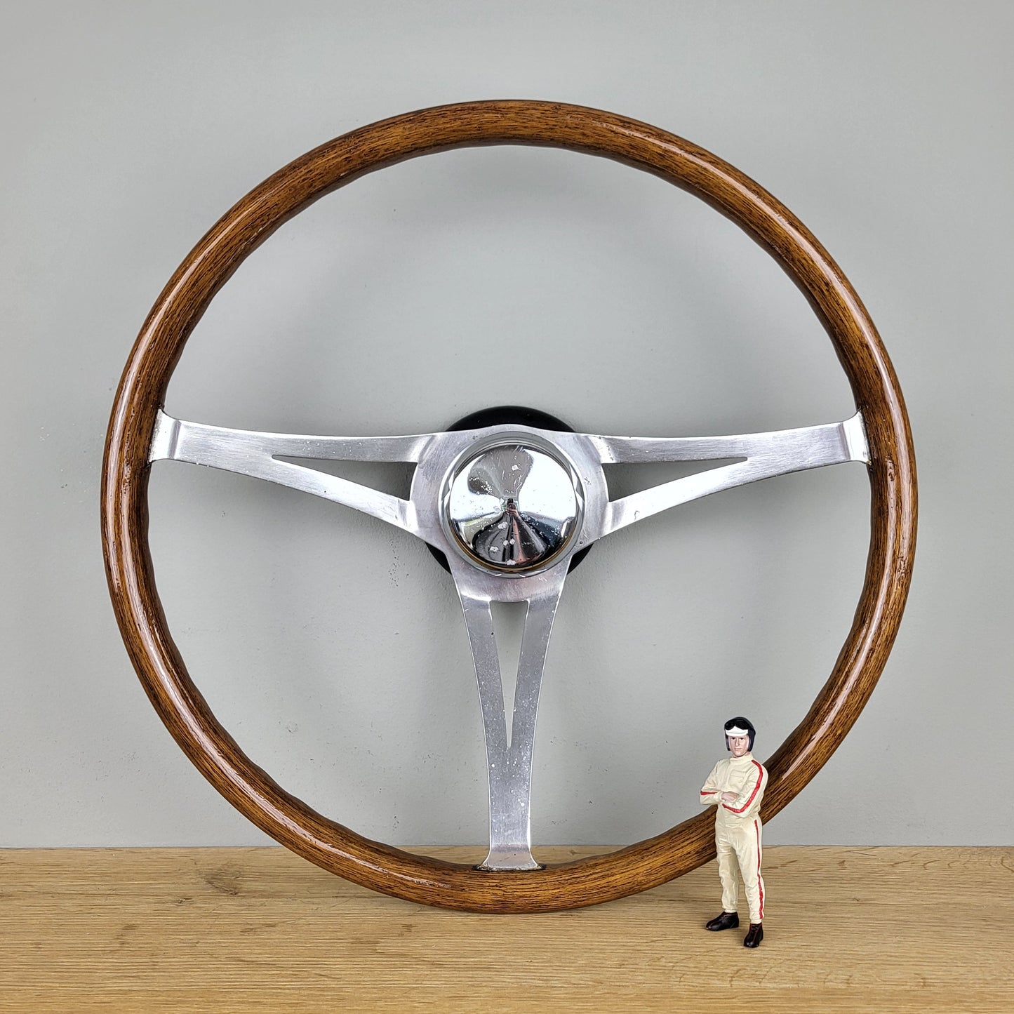 Ford Mustang Mk1 / Mk2 wooden steering wheel (1968)