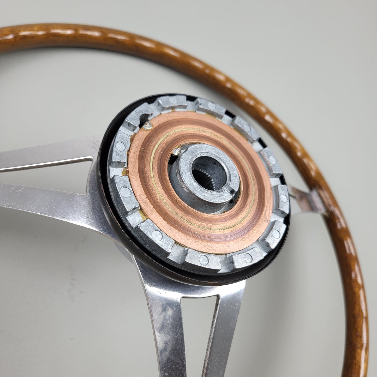 Ford Mustang Mk1 / Mk2 wooden steering wheel (1968)