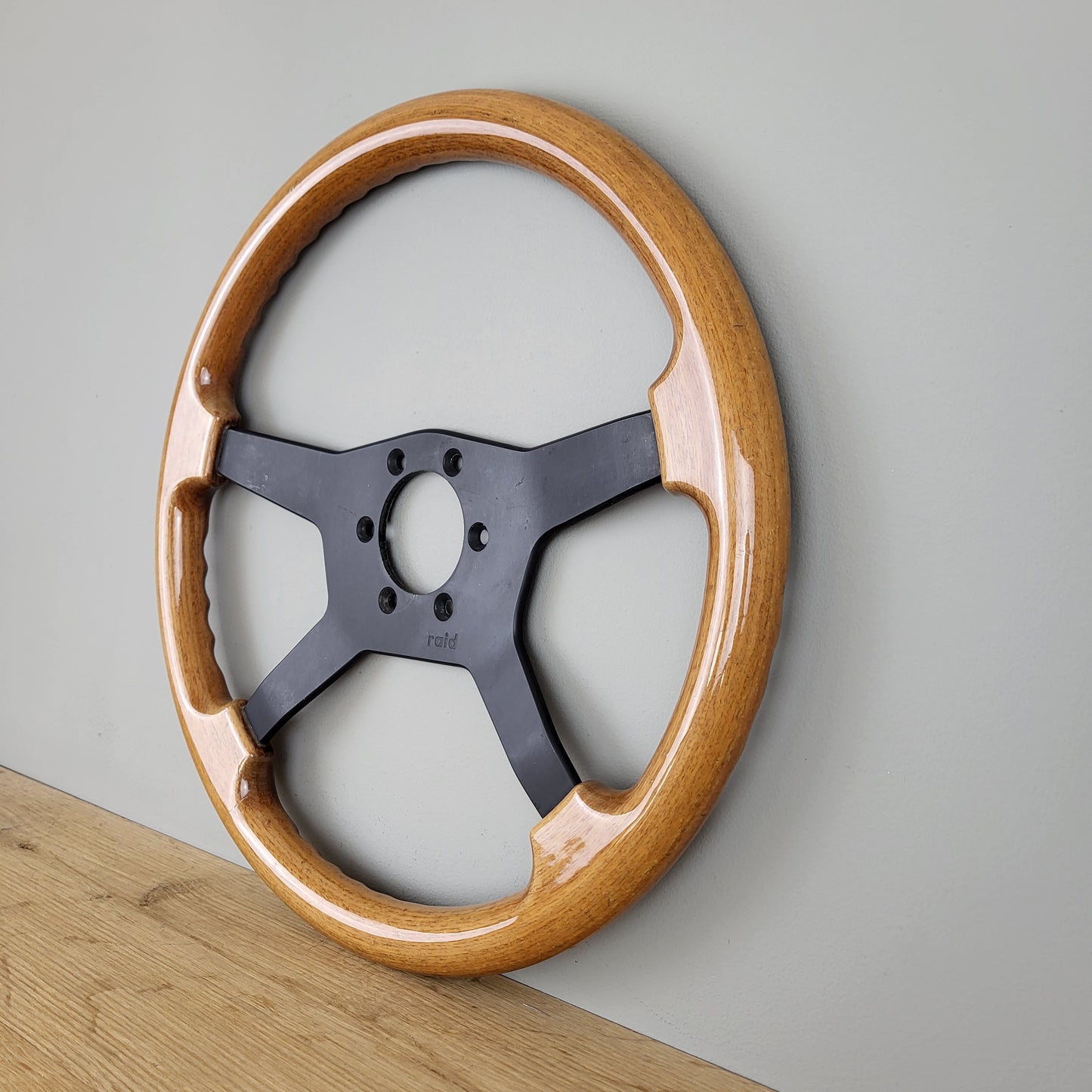 Raid Dino Formel 2 wooden steering wheel (2018)