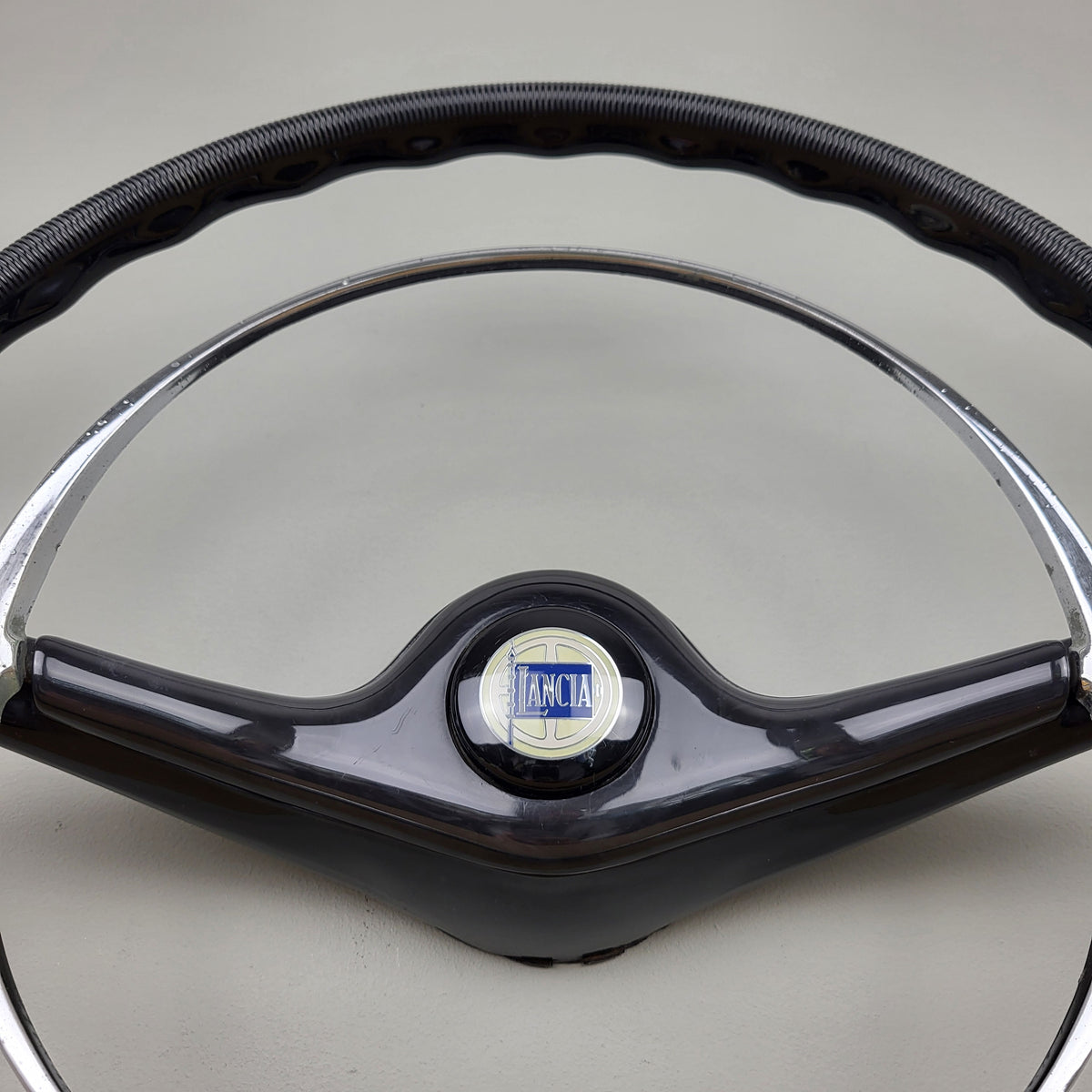Lancia Flavia berlina steering wheel (1966)