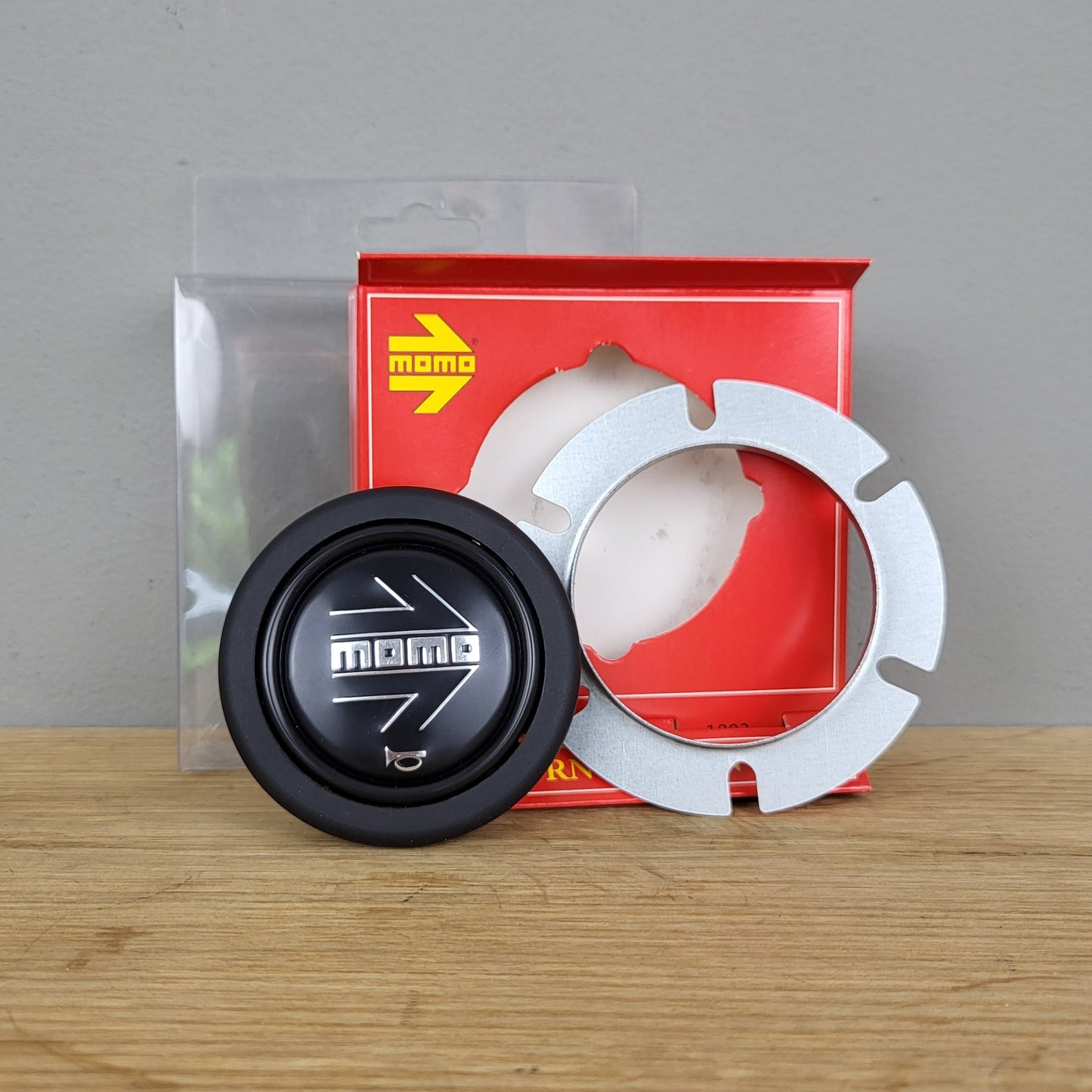 Momo horn push button (NEW)