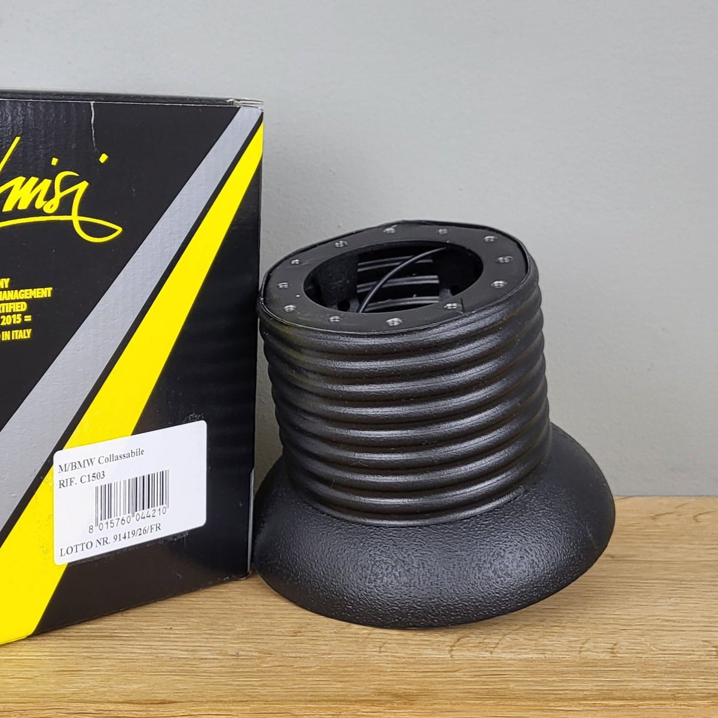 BMW E24 / E28 steering wheel hub adapter LUISI C1503 (NEW)