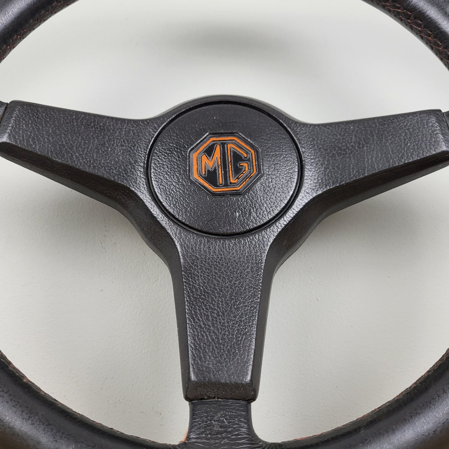 MG Metro Mk1 leather steering wheel (1983)
