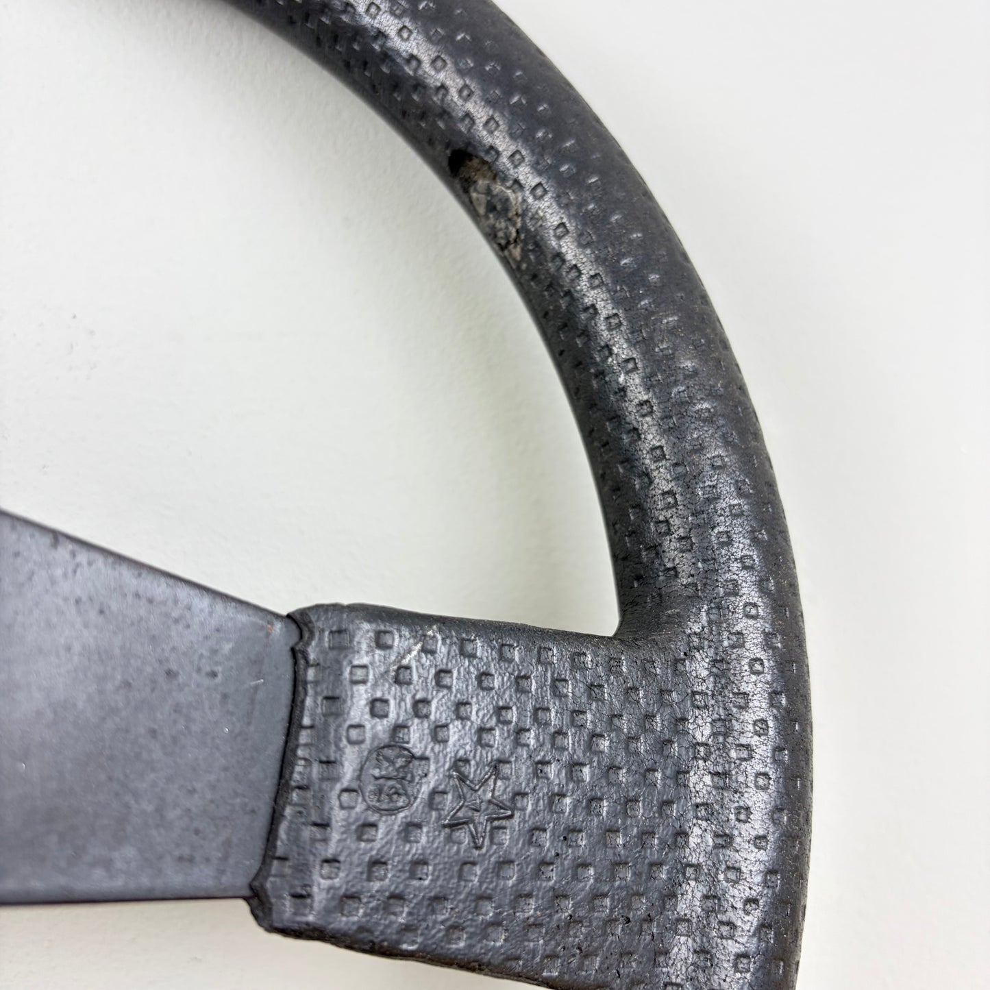 Fiat 126 / Polski Fiat 126 two-spoke steering wheel (1978)