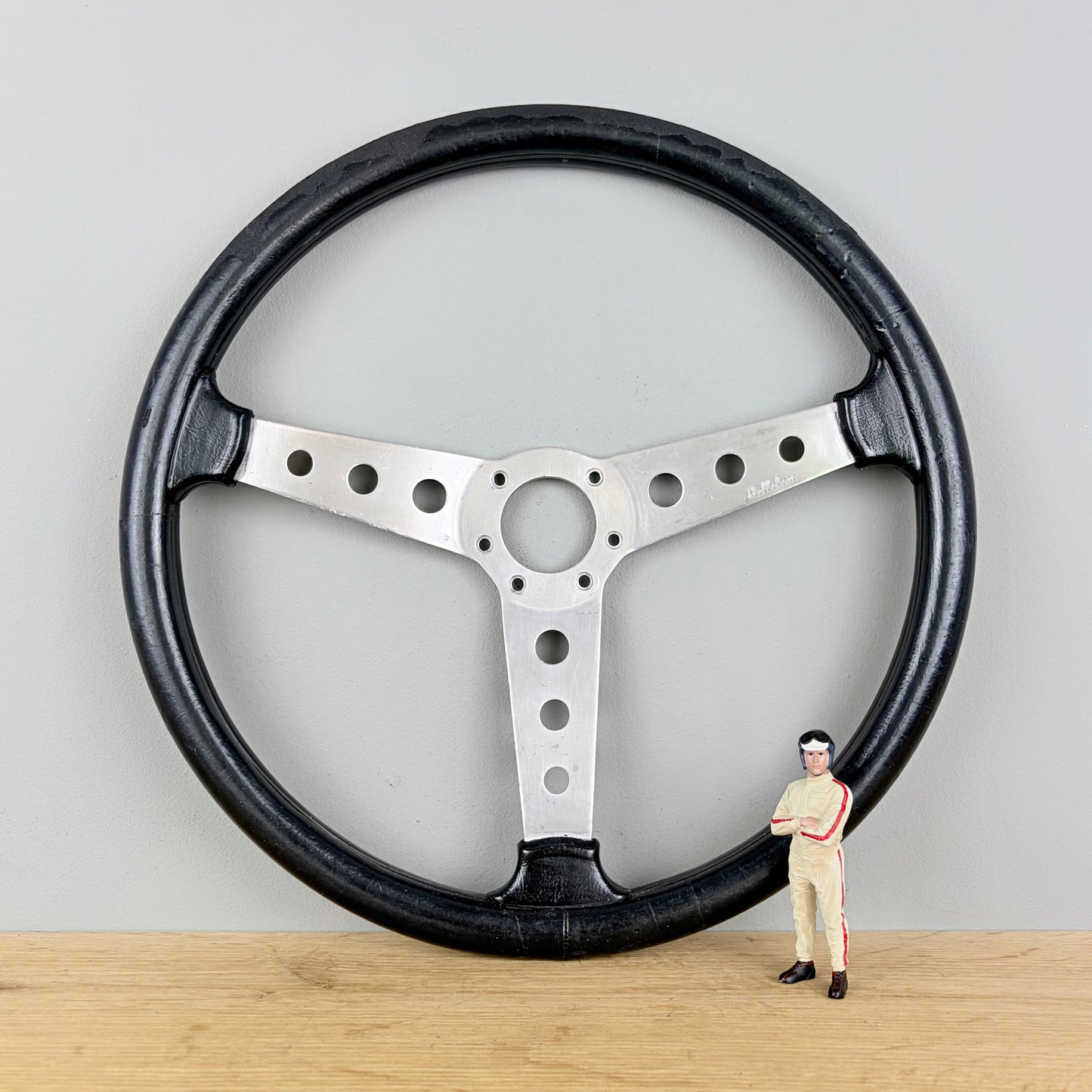 Hellebore 370 leather steering wheel (1966)