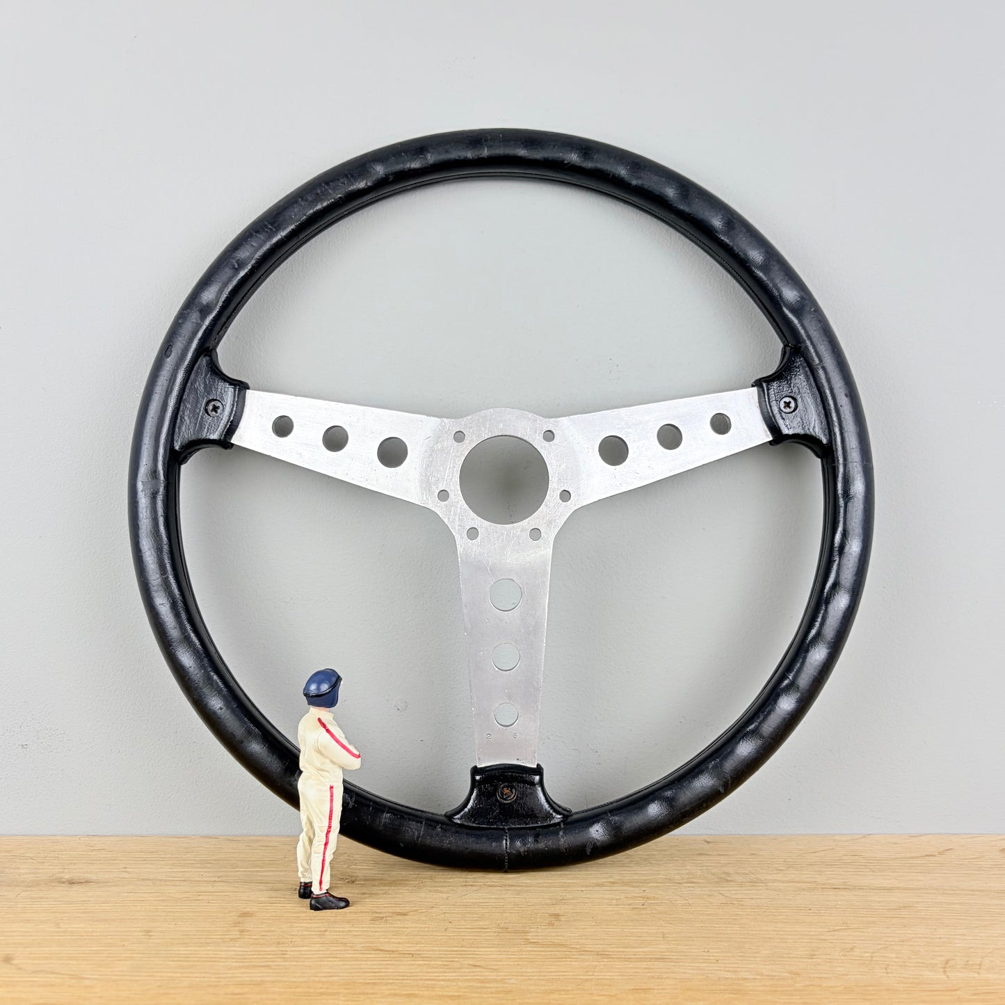 Hellebore 370 leather steering wheel (1966)
