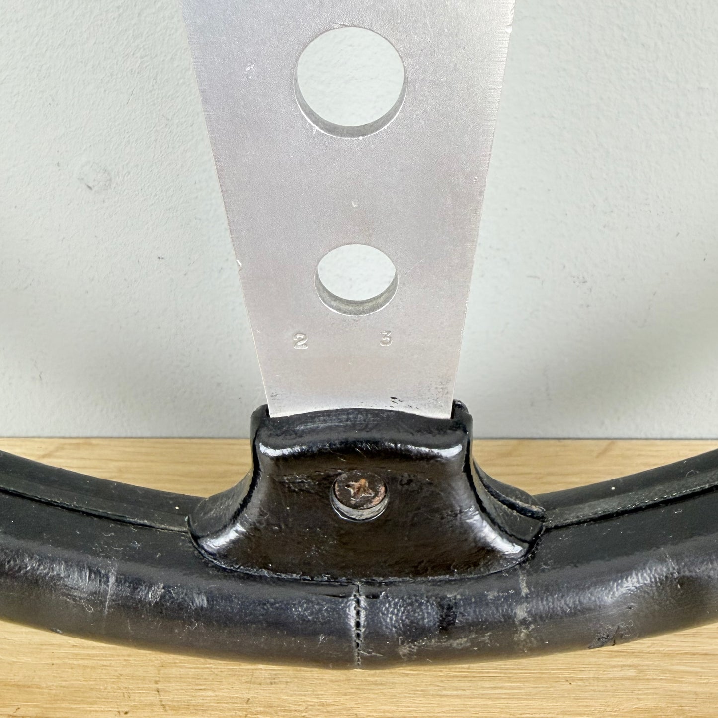 Hellebore 370 leather steering wheel (1966)