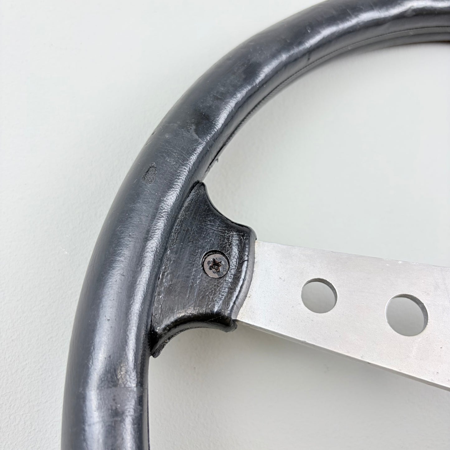 Hellebore 370 leather steering wheel (1966)