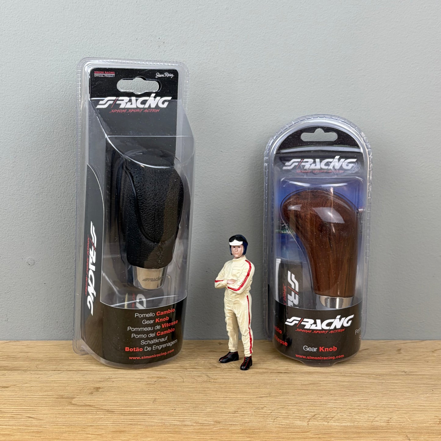 Simoni Racing classic black leather shift knob Brio