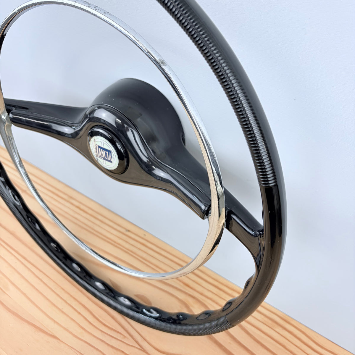 Lancia Flavia berlina steering wheel (1966)