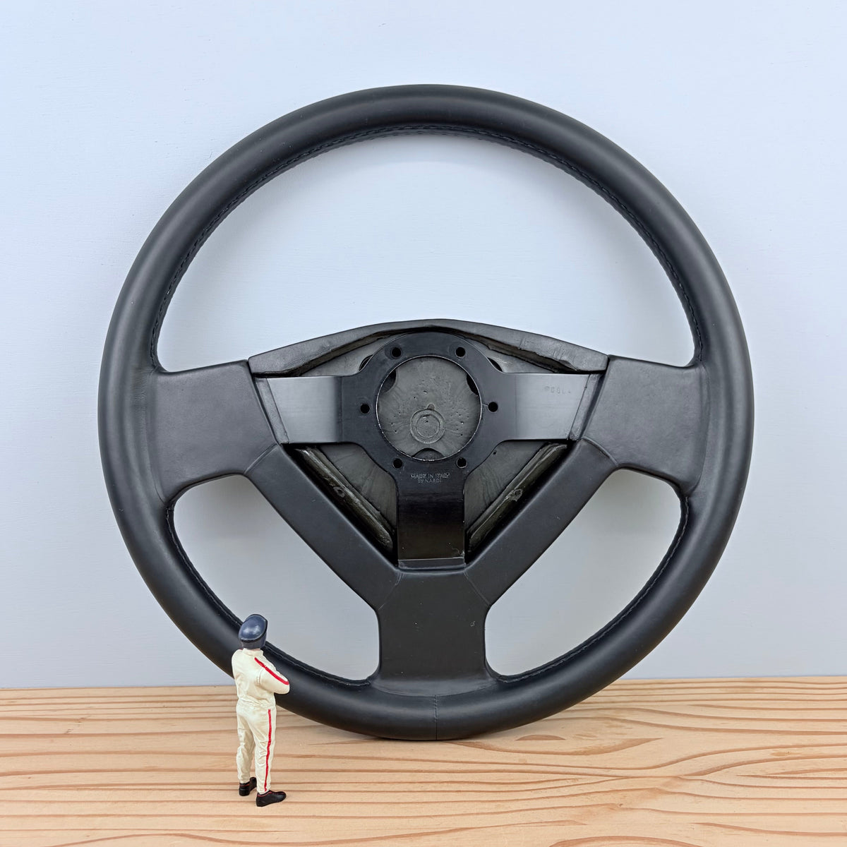 Nardi Techno Evolution Lamborghini Jalpa leather steering wheel (1985)