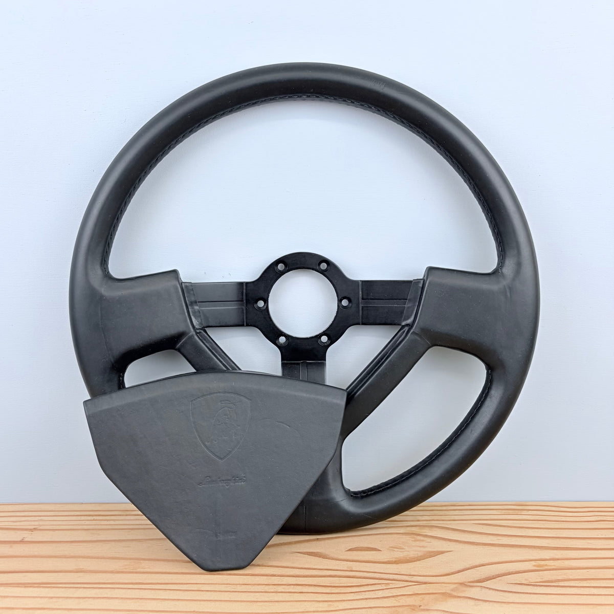 Nardi Techno Evolution Lamborghini Jalpa leather steering wheel (1985)