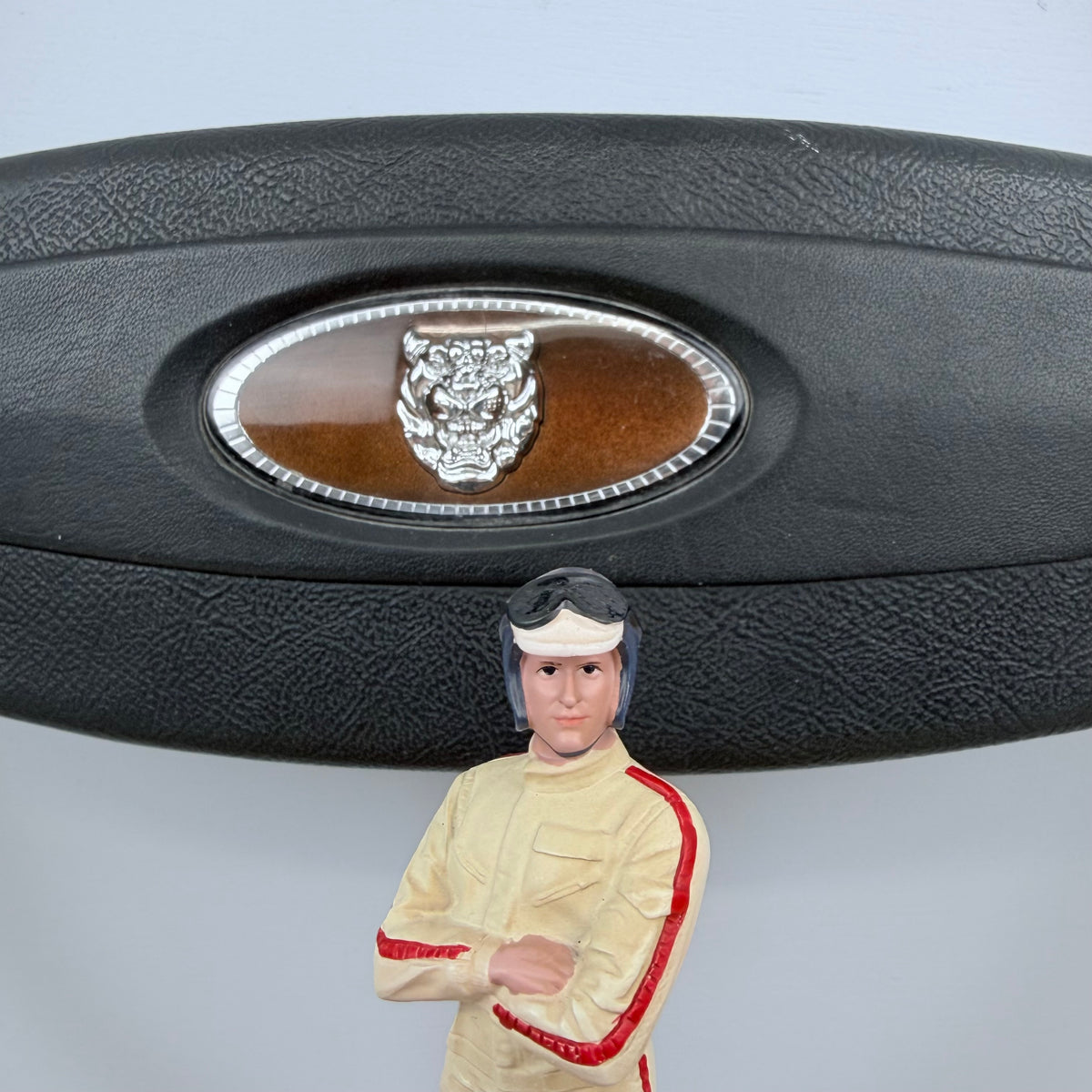 Jaguar Daimler XJ6 / XJ12 series steering wheel (1973)