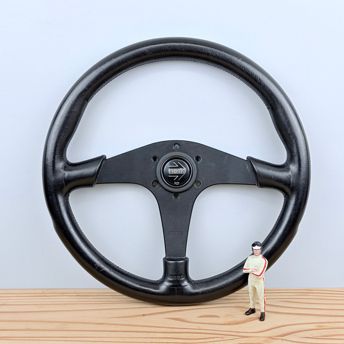 Momo TYP D36 leather steering wheel (1994)