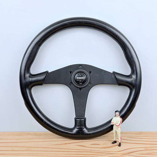 Momo TYP D36 leather steering wheel (1994)